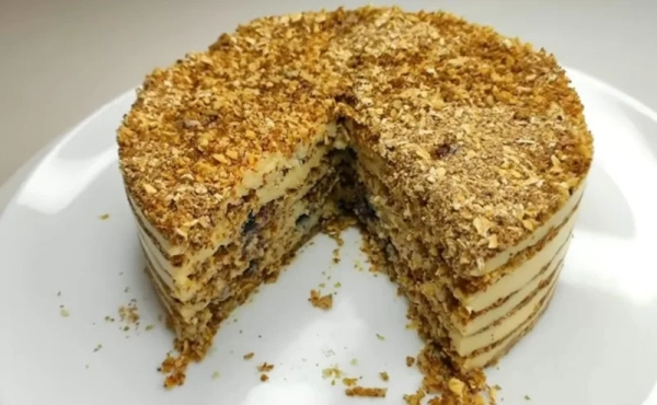 Худеем со вкусом: рецепт домашнего ПП торта без духовки, в котором почти нет лишних калорий