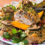 Мясные пенечки с грибами под соусом