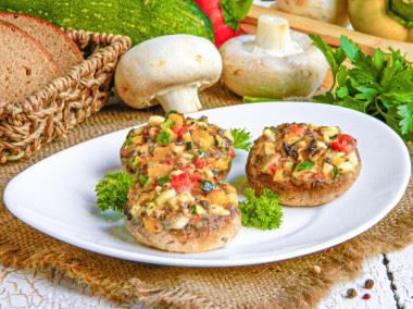 Шампиньоны запеченные в духовке с сыром и чесноком целиком