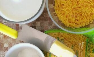 Молочный суп с макаронами